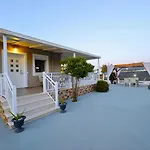 别墅 Ilios 拉加纳斯